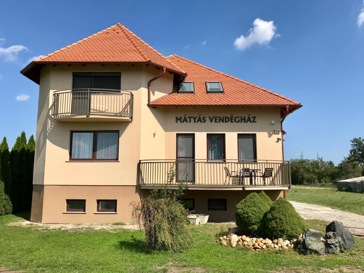 Matyas Vendeghaz 3 Rooms Apartment Kophaza Exterior photo